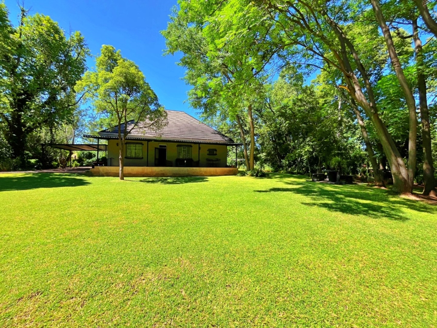 Commercial Property for Sale in Broederstroom North West